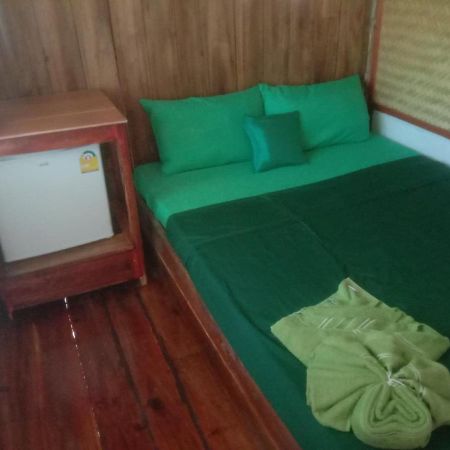 9Sathanee Koh Lanta Bagian luar foto