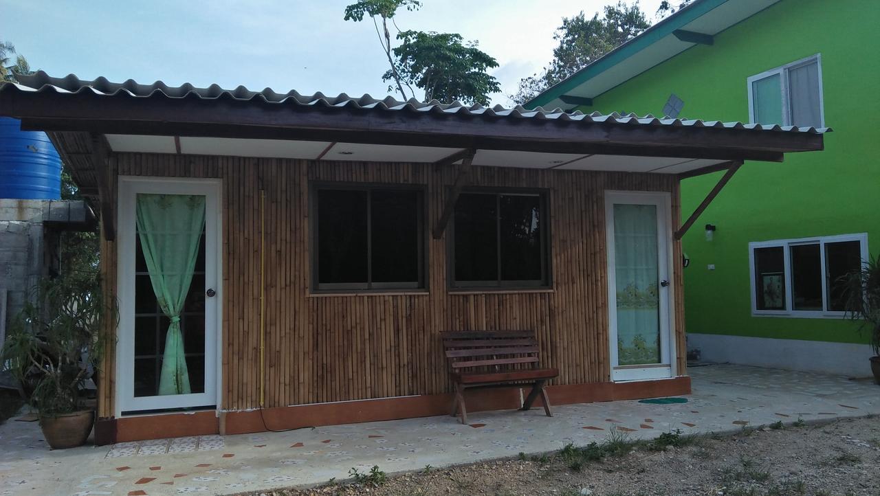9Sathanee Koh Lanta Bagian luar foto
