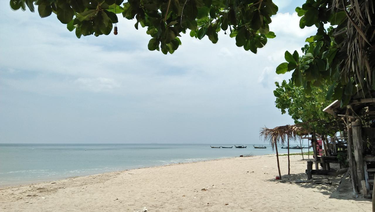 9Sathanee Koh Lanta Bagian luar foto